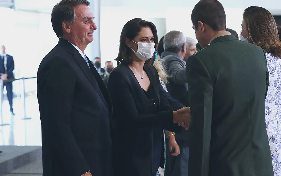 触球地图：把一次进攻画成点，而不是画成线·战术板背面·体能负荷